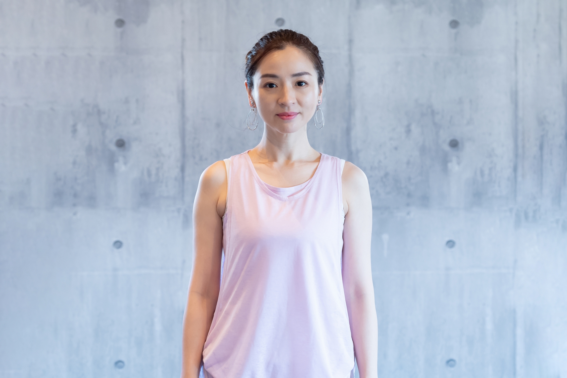 姿勢と美容の関係！体の不調にも関係する姿勢を正す方法│美容情報サイト Beauty Web(ビューティーウェブ)