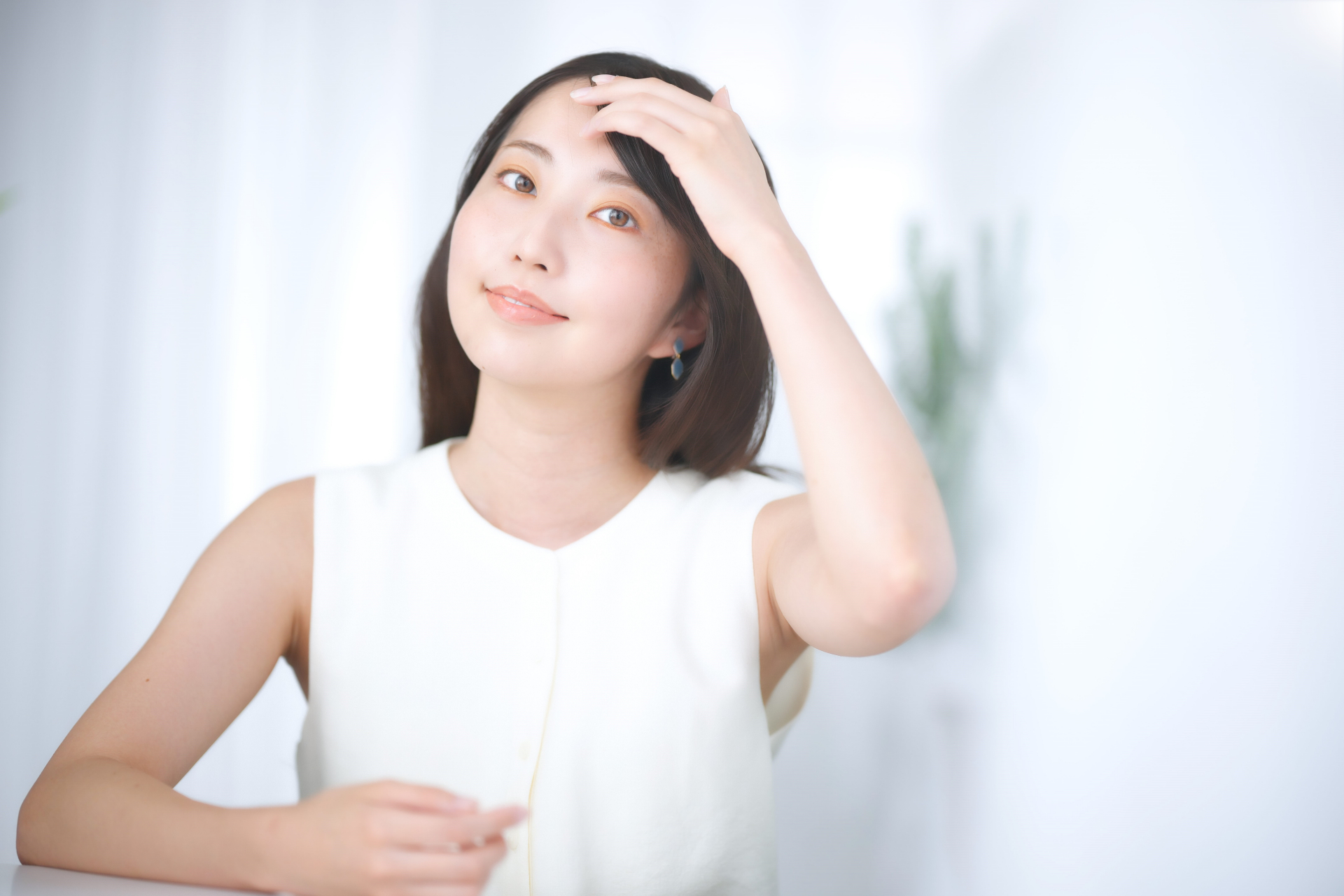 汗で前髪が崩れる原因は？外出先でも前髪が崩れた時の対処法やスタイリング方法について紹介│美容情報サイト Beauty Web(ビューティーウェブ)