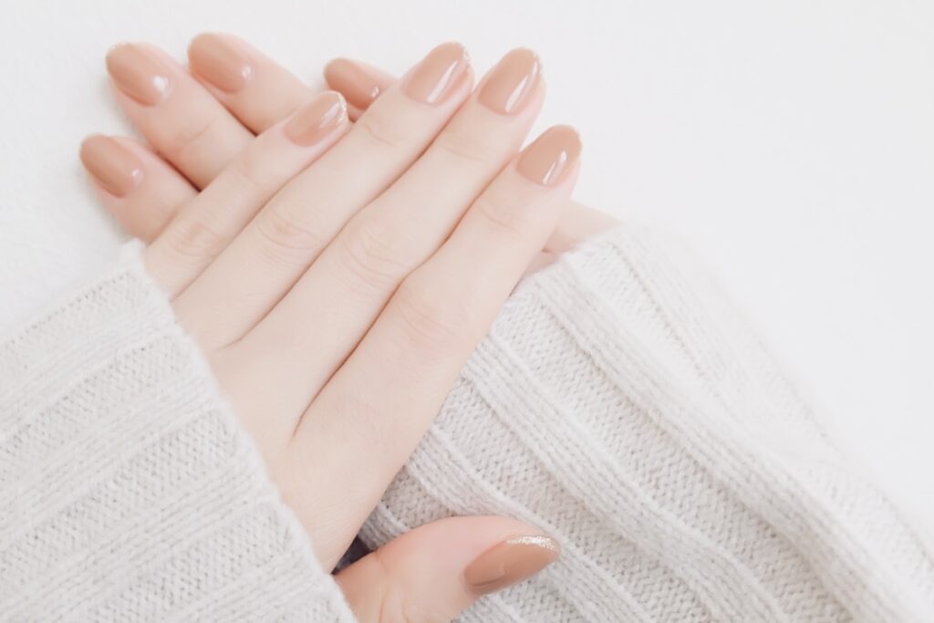 手がきれいに見えるワンカラーネイル5選!似合う色の選び方もお伝え│美容情報サイト Beauty Web(ビューティーウェブ)