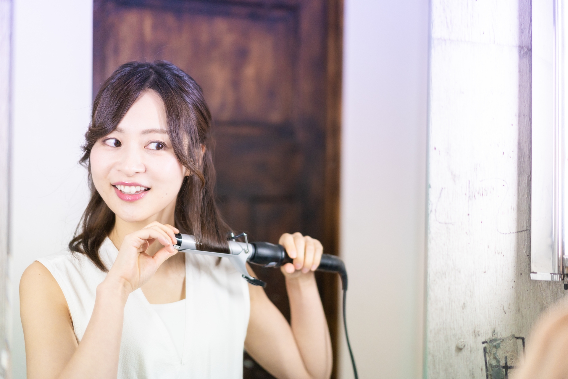 簡単にヘアセットできる方法！不器用な人でも可愛く仕上がるコツを解説│美容情報サイト Beauty Web(ビューティーウェブ)