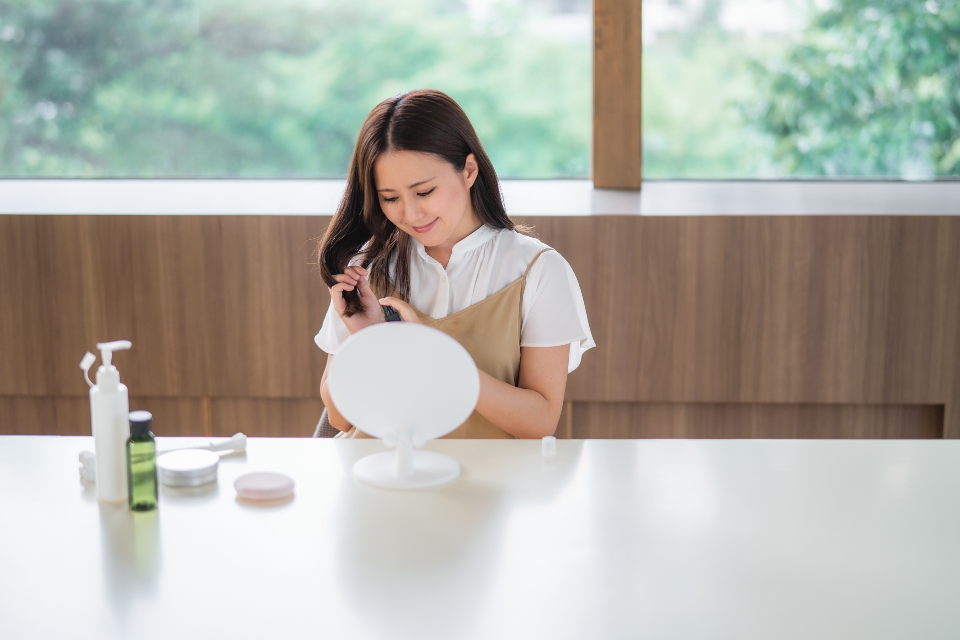 ヘッドスパは自分でできるの？自宅でケアをするメリットとは│美容情報サイト Beauty Web(ビューティーウェブ)