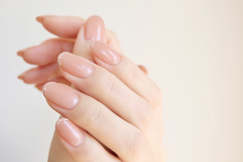 ジェルネイルを続けると爪が薄くなる?原因や改善方法について紹介│美容情報サイト Beauty Web(ビューティーウェブ)