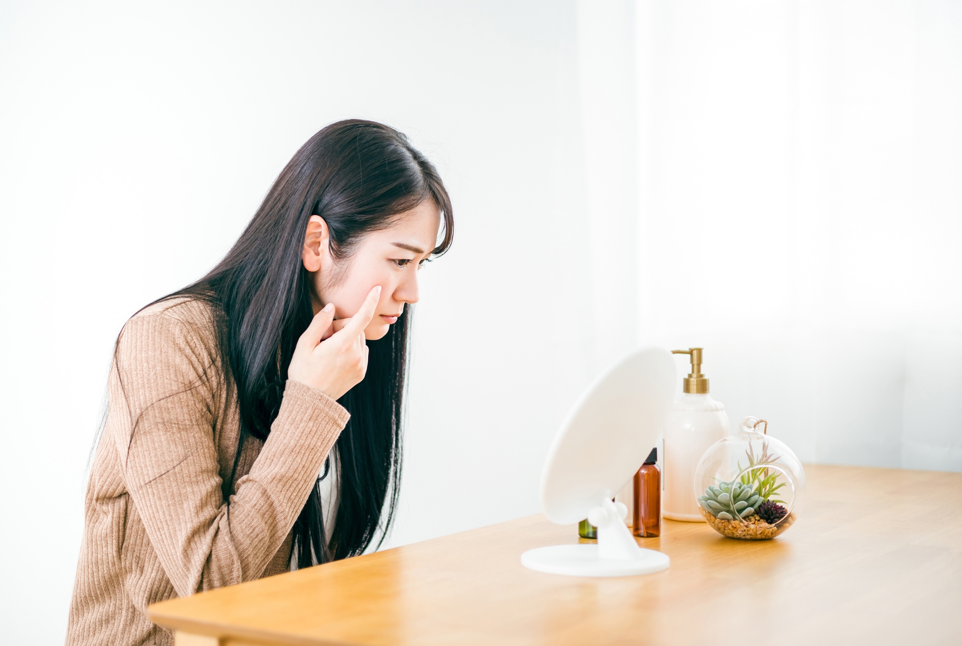 ゆらぎ肌とは？秋に起きやすい肌荒れ現象に迫る│美容情報サイト Beauty Web(ビューティーウェブ)「