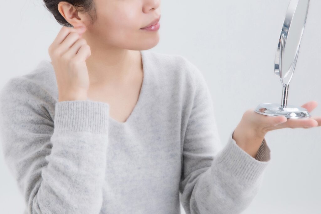 耳つぼダイエットで無理なく食欲コントロール!話題の効果と成功のコツを徹底解説│美容情報サイト Beauty Web(ビューティーウェブ)