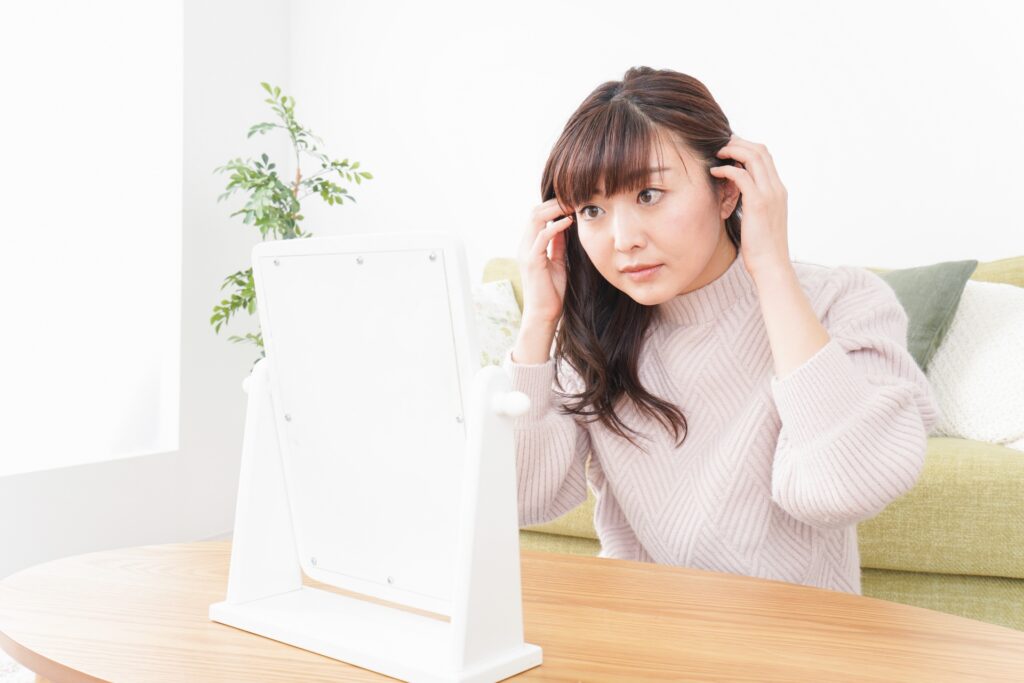 まつ毛エクステをオフする必要性はあるの?適切なタイミングと方法について│美容情報サイト Beauty Web(ビューティーウェブ)