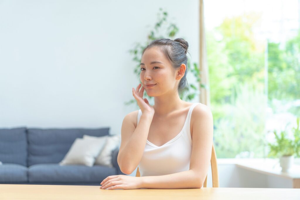 フェイシャルワックスとは?肌への効果や注意点について解説│美容情報サイト Beauty Web(ビューティーウェブ)
