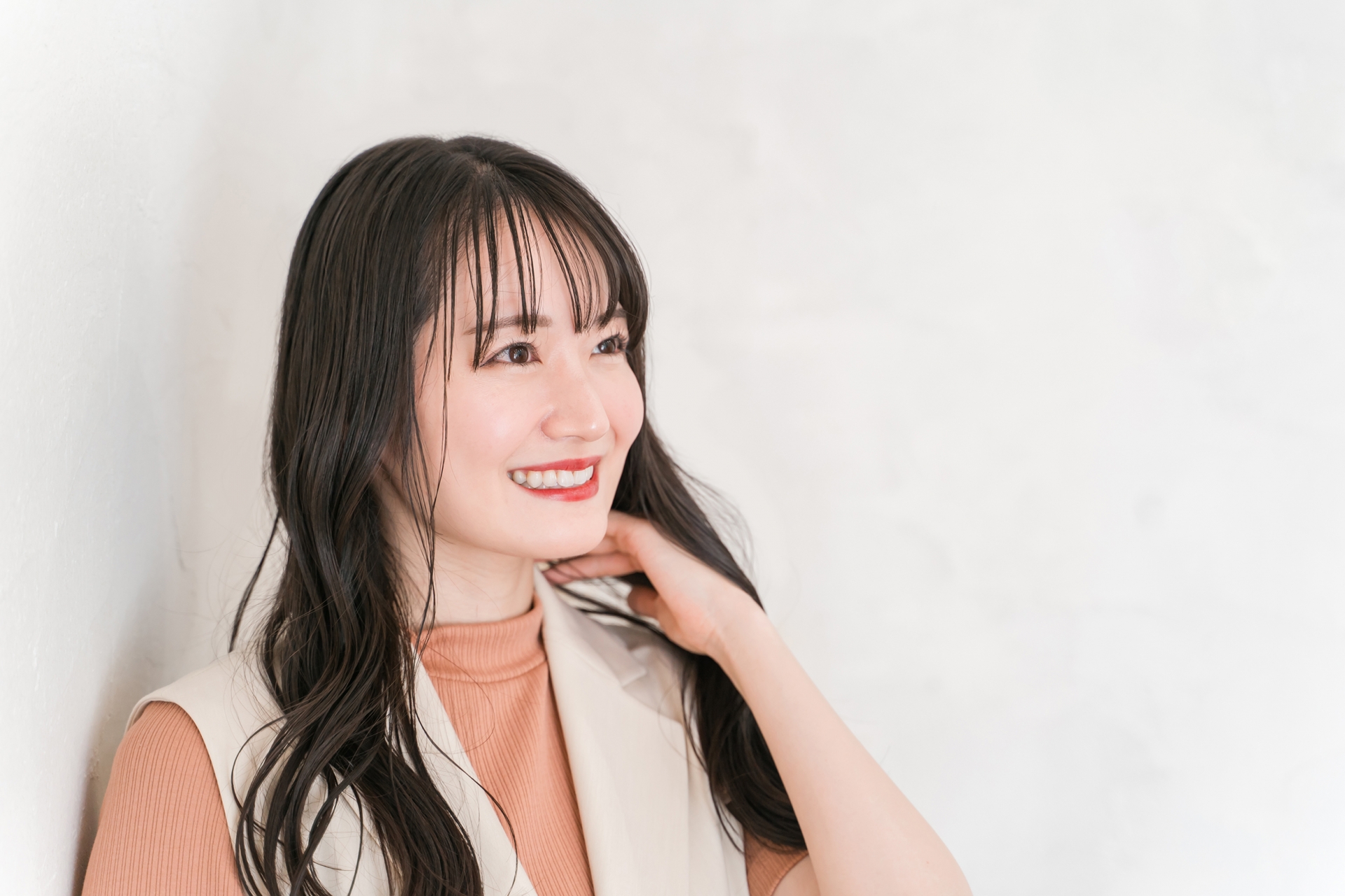 シースルーバングのセット方法！失敗しない方法やキープするコツ│美容情報サイト Beauty Web(ビューティーウェブ)