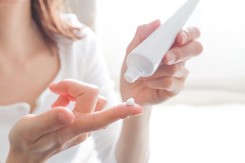 グリーンネイルとは?対処法や原因について徹底解説│美容情報サイト Beauty Web(ビューティーウェブ)