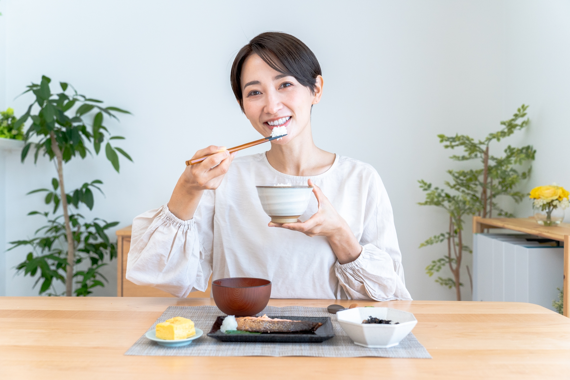 食欲をコントロールする方法とは？食欲増減の原因や無理なく続けるポイントについて紹介│美容情報サイト Beauty Web(ビューティーウェブ)