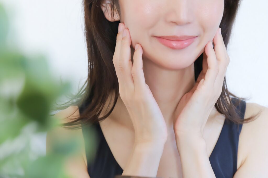 ナチュラルメイクのやり方|20代~50代向け年代別テクニックとプロのコツ│美容情報サイト Beauty Web(ビューティーウェブ)