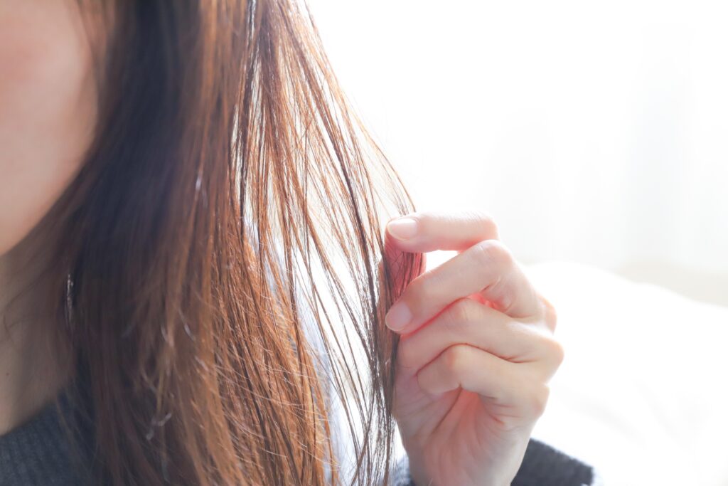 自宅でできるヘアカラーの方法|美容院レベルの仕上がりを実現!│美容情報サイト Beauty Web(ビューティーウェブ)