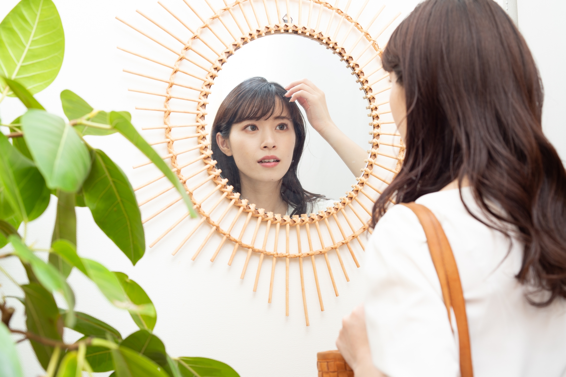 前髪をまとめたい！綺麗な斜め前髪をキープする方法とは？│美容情報サイト Beauty Web(ビューティーウェブ)