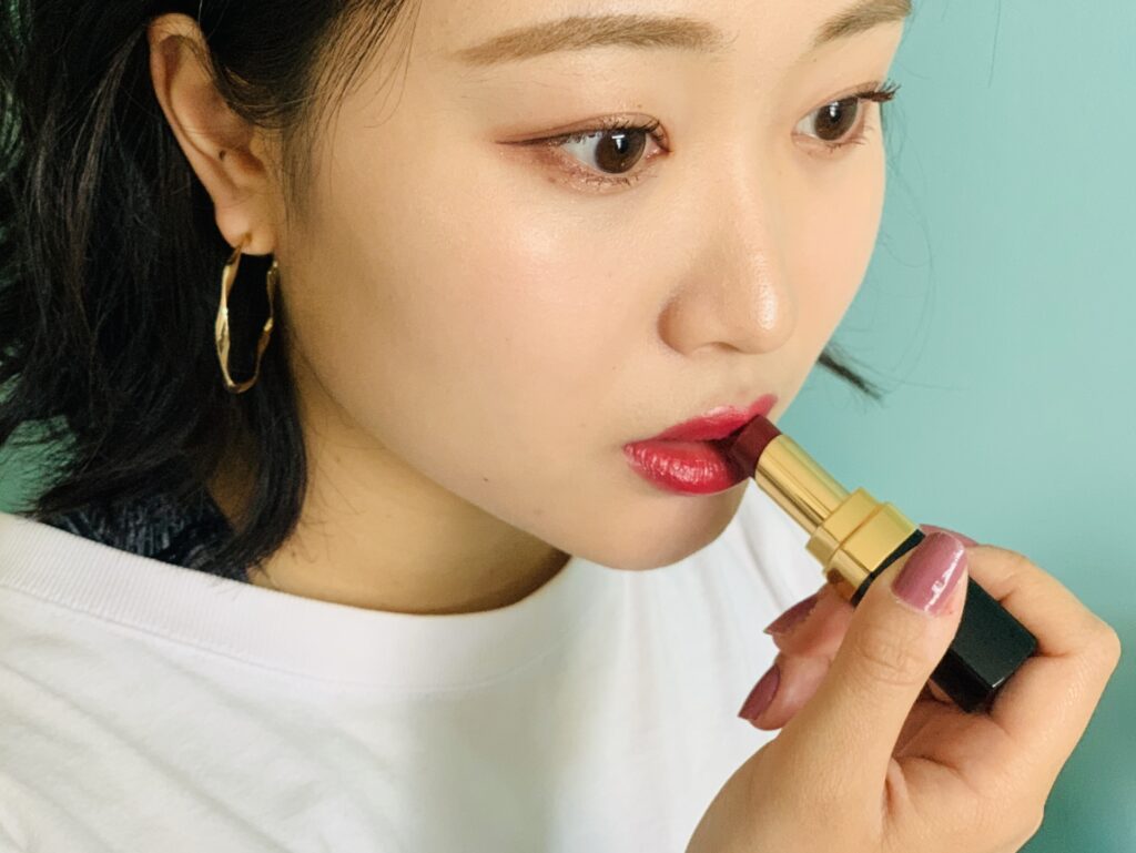 大人女性のメイクは仕上げがポイント!メイクテクニックを徹底解説│美容情報サイト Beauty Web(ビューティーウェブ)