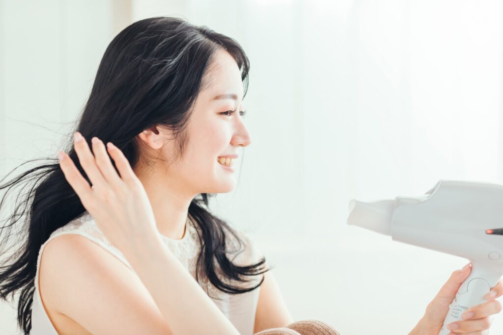 大人女性向け頭皮ケア方法！自宅で簡単にできる方法＆頭皮ケアのメリット│美容情報サイト Beauty Web(ビューティーウェブ)