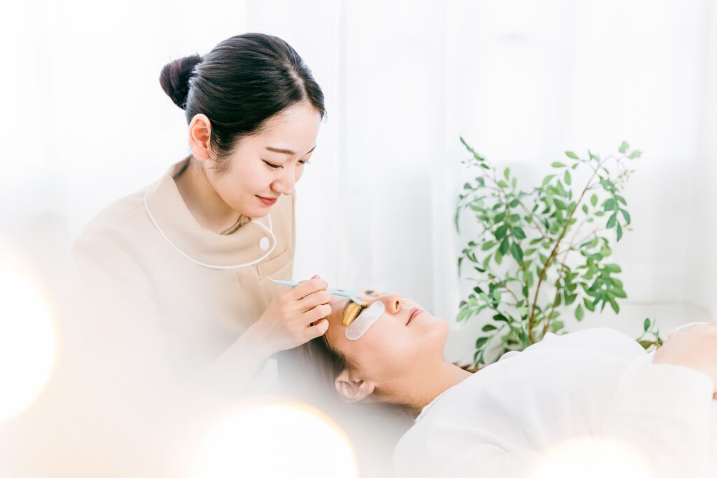 マツエクを長持ちさせる方法|日常ケアからサロン選びまで│美容情報サイト Beauty Web(ビューティーウェブ)