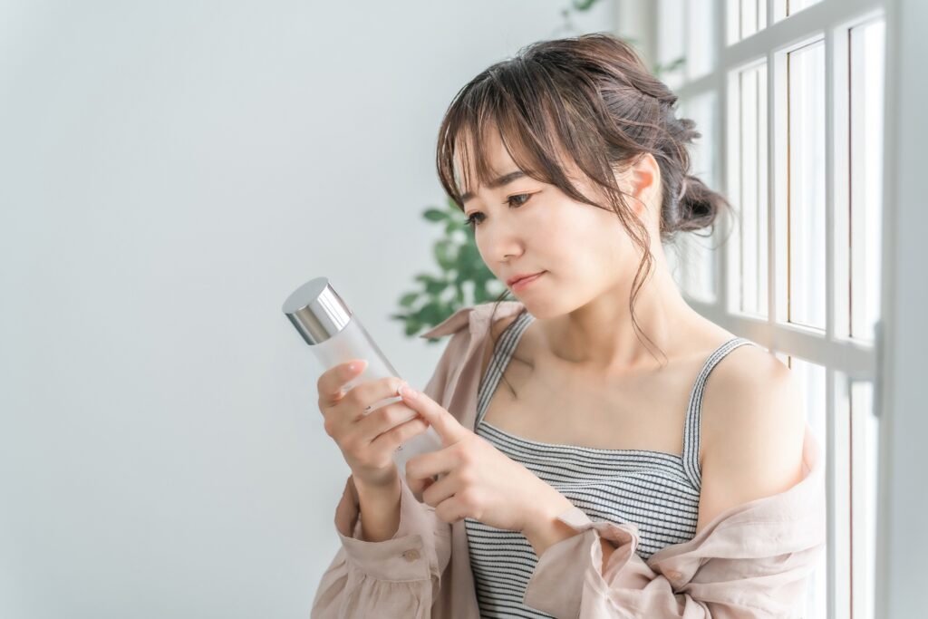 テカリ防止メイクのコツ|化粧崩れしない肌をつくる方法│美容情報サイト Beauty Web(ビューティーウェブ)