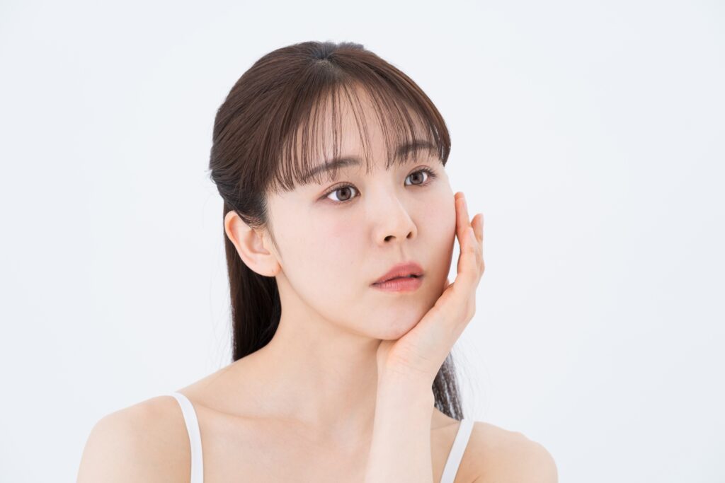 美容鍼で叶える小顔効果とは？内側から美しさを引き出す新しい選択肢│美容情報サイト Beauty Web(ビューティーウェブ)