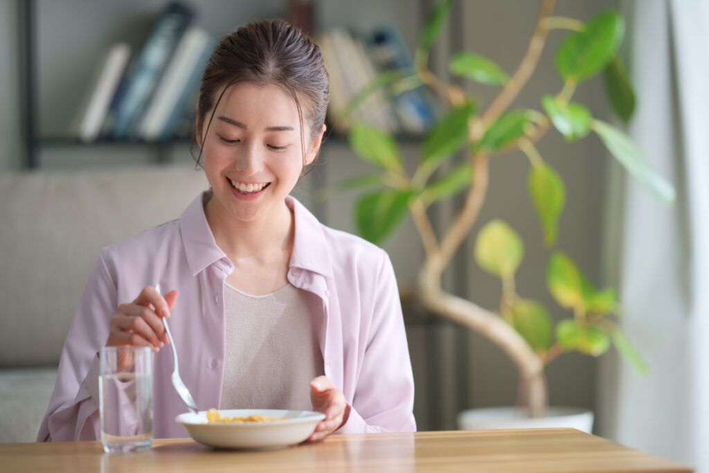 生理前に止まらない食欲…ホルモンと上手につきあうコントロール法│美容情報サイト Beauty Web(ビューティーウェブ)