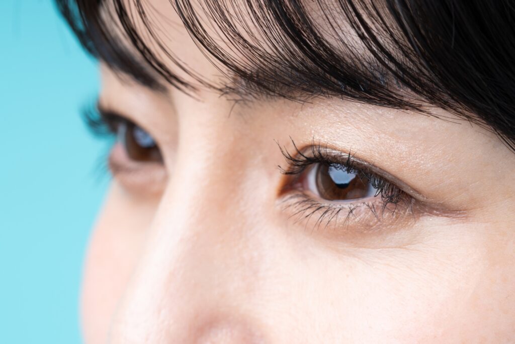 自然に見える涙袋メイクのやり方|大人女性でも浮かないナチュラルな作り方とは?│美容情報サイト Beauty Web(ビューティーウェブ)