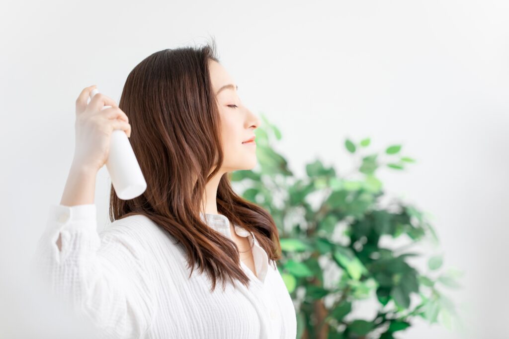 ヘアアイロンの正しい使い方とは？傷みにくく美しい仕上がりを叶えるコツ│美容情報サイト Beauty Web(ビューティーウェブ)
