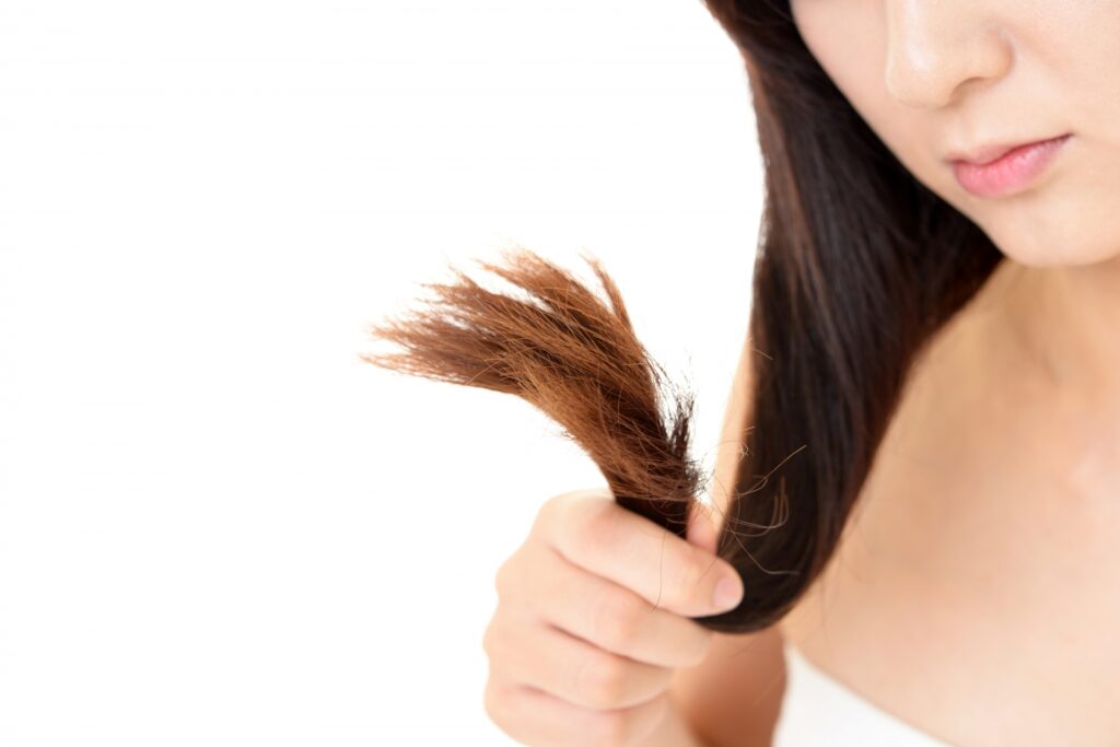 ヘアアイロンの正しい使い方とは？傷みにくく美しい仕上がりを叶えるコツ│美容情報サイト Beauty Web(ビューティーウェブ)