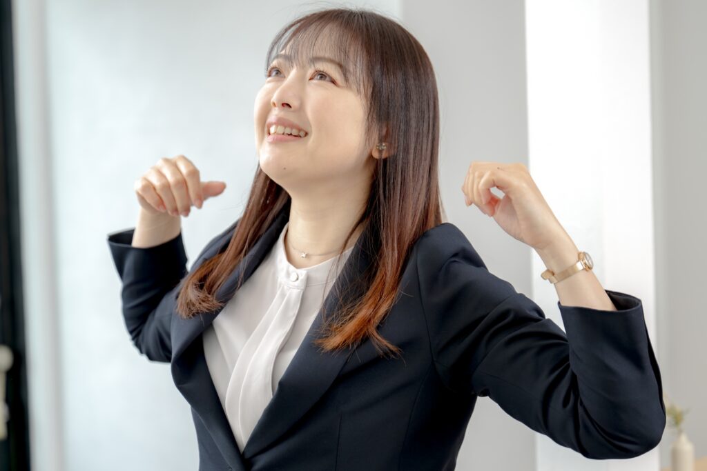 肩こりをストレッチで解消する方法|日常に取り入れたい習慣│美容情報サイト Beauty Web(ビューティーウェブ)