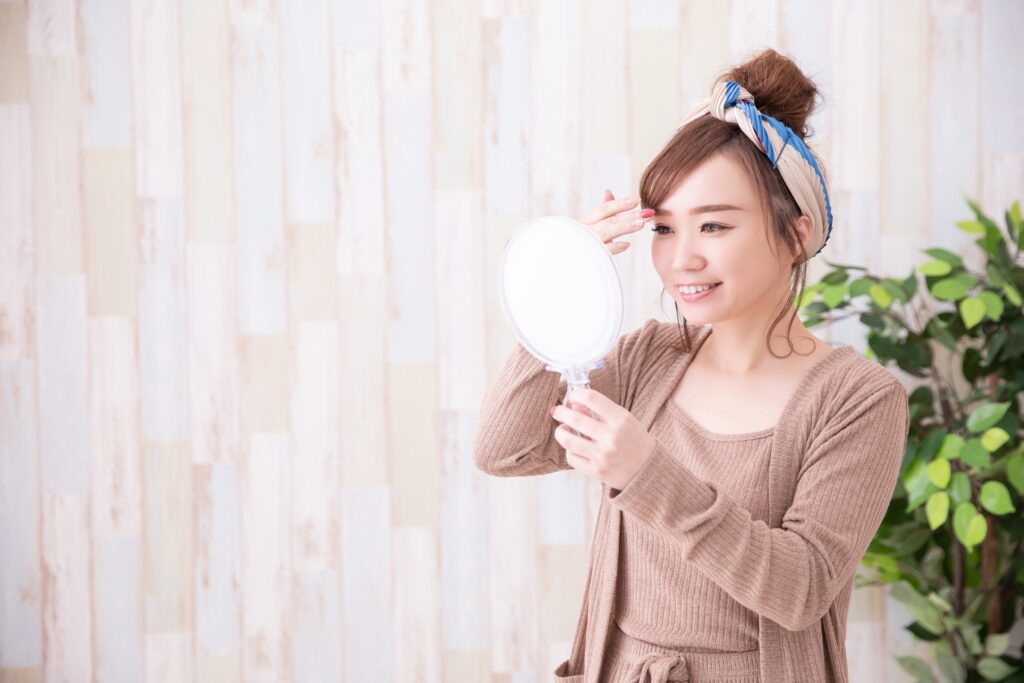 まつ毛美容液の正しい塗り方と効果を引き出す使い方ガイド│美容情報サイト Beauty Web(ビューティーウェブ)