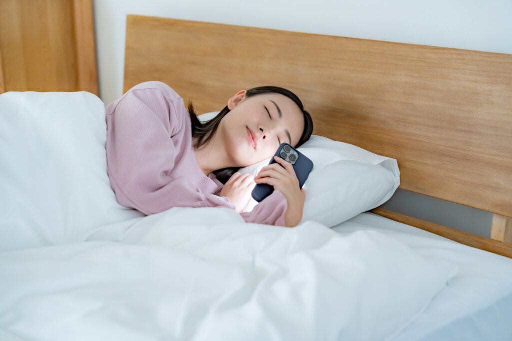 睡眠不足で肌荒れが治らない理由とは|体の内側から整えるボディケア習慣│美容情報サイト Beauty Web(ビューティーウェブ)