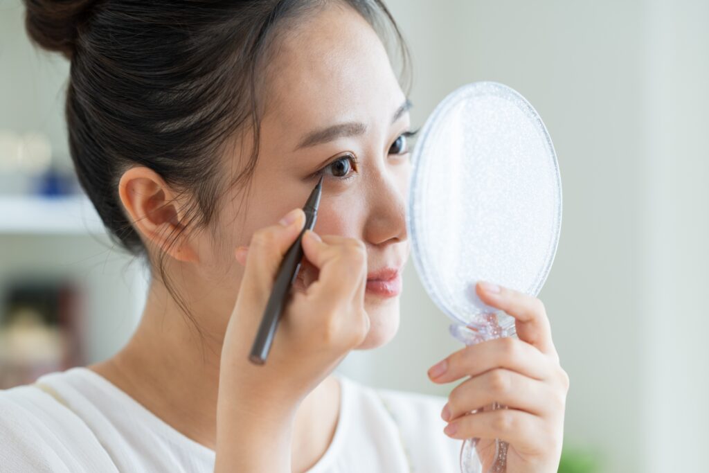 若く見えるメイクのポイント｜自然な若見えを叶える美人印象のつくり方│美容情報サイト Beauty Web(ビューティーウェブ)