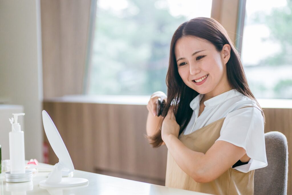 今日からできる静電気防止ヘアケア!おすすめ商品も紹介│美容情報サイト Beauty Web(ビューティーウェブ)