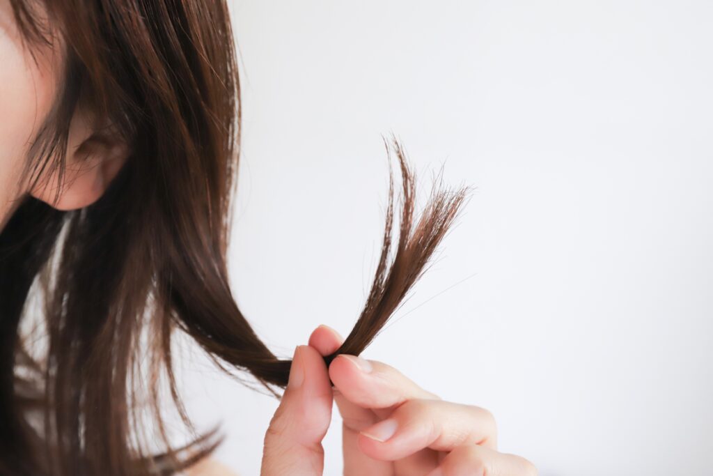 今日からできる静電気防止ヘアケア!おすすめ商品も紹介│美容情報サイト Beauty Web(ビューティーウェブ)