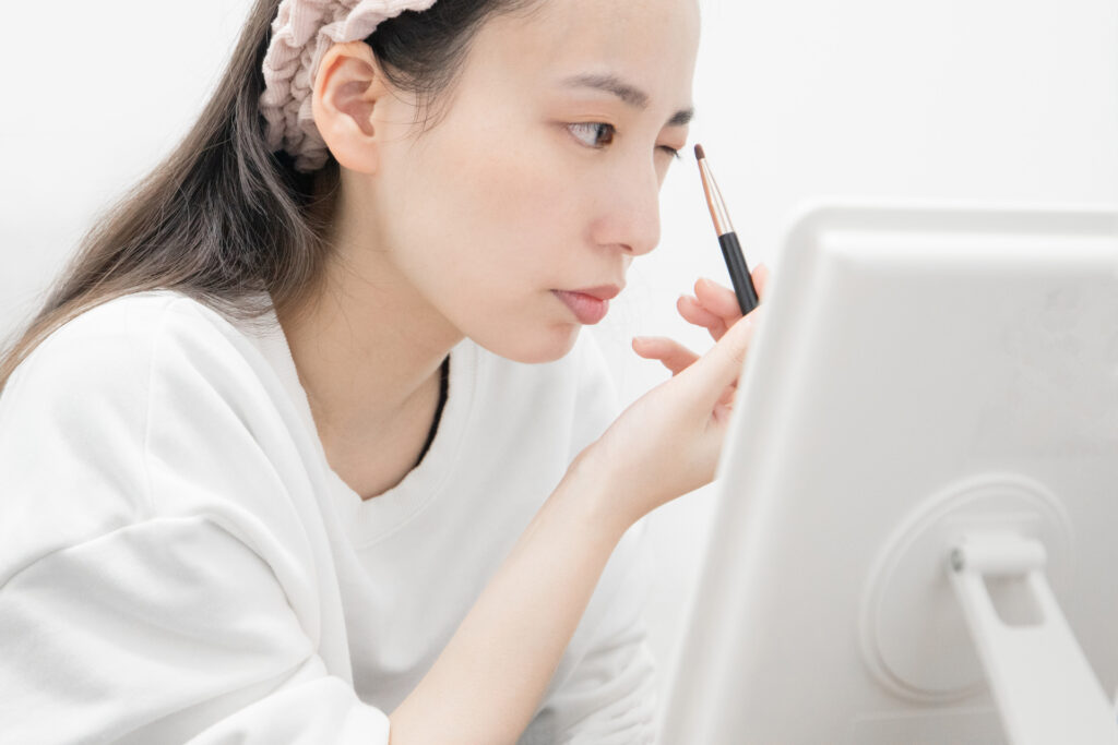 時短メイクのコツ完全ガイド!忙しくてもきれいに仕上げる方法│美容情報サイト Beauty Web(ビューティーウェブ)