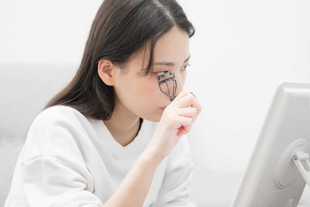 時短メイクのコツ完全ガイド!忙しくてもきれいに仕上げる方法│美容情報サイト Beauty Web(ビューティーウェブ)