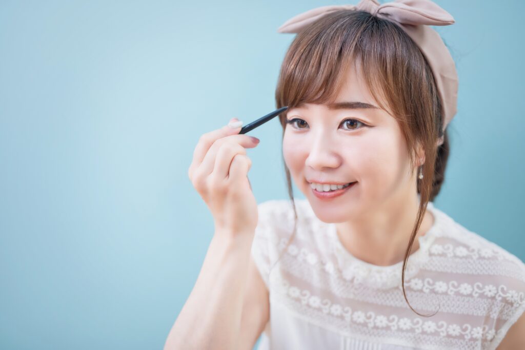 初心者でも失敗しない!眉毛を整える道具と基本ケア完全ガイド│美容情報サイト Beauty Web(ビューティーウェブ)