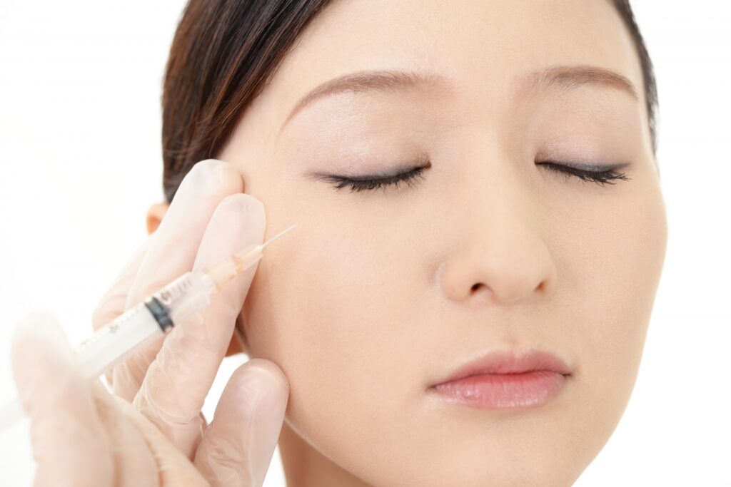 目の下のたるみを改善する方法|若々しい目元を取り戻すスキンケアと習慣│美容情報サイト Beauty Web(ビューティーウェブ)