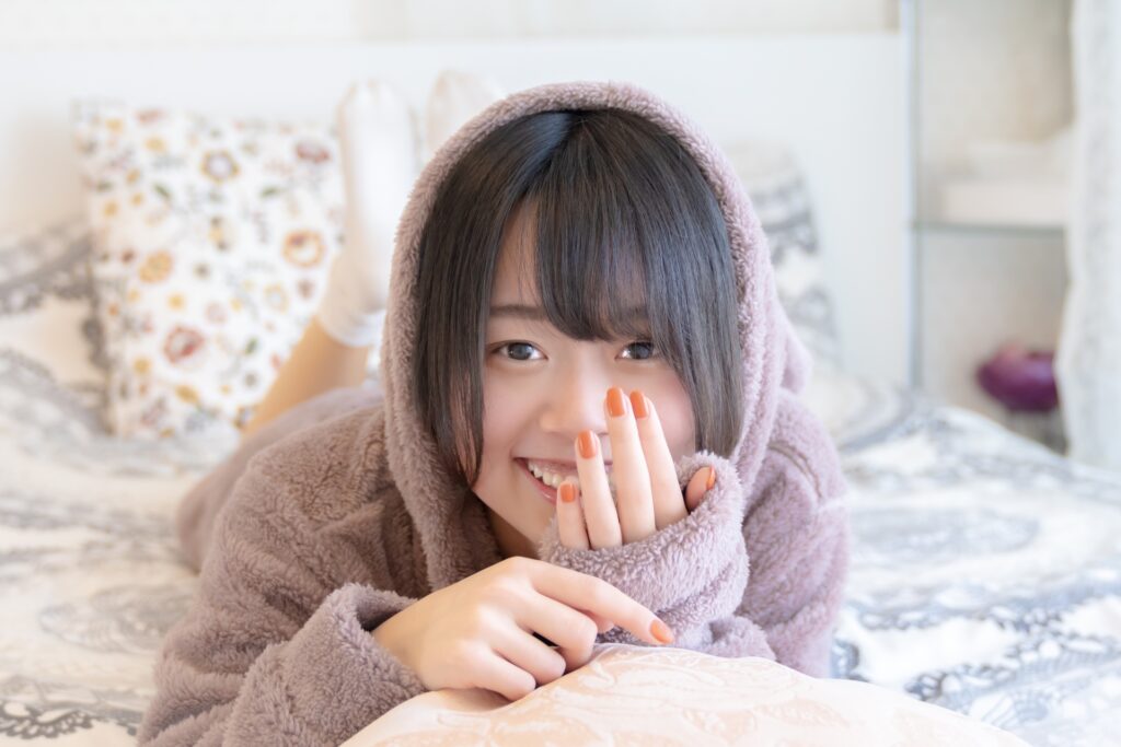 女性のセルフネイルで多発！ジェルネイルの硬化不足の原因と正しい対処法を徹底解説│美容情報サイト Beauty Web(ビューティーウェブ)