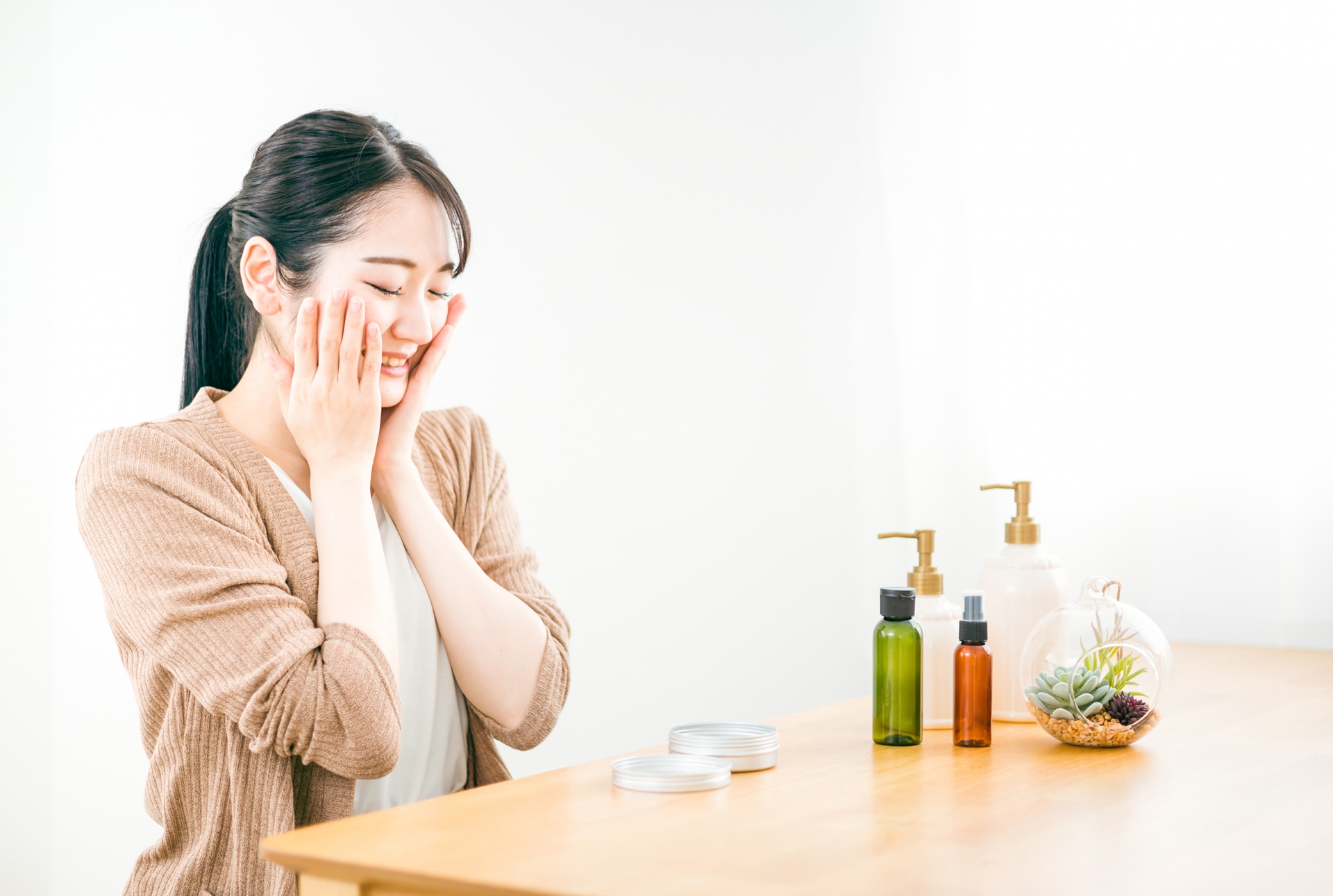 お風呂上がりのボディクリームはいつ塗る？女性のための正しい使い方と失敗しない保湿習慣│美容情報サイト Beauty Web(ビューティーウェブ)