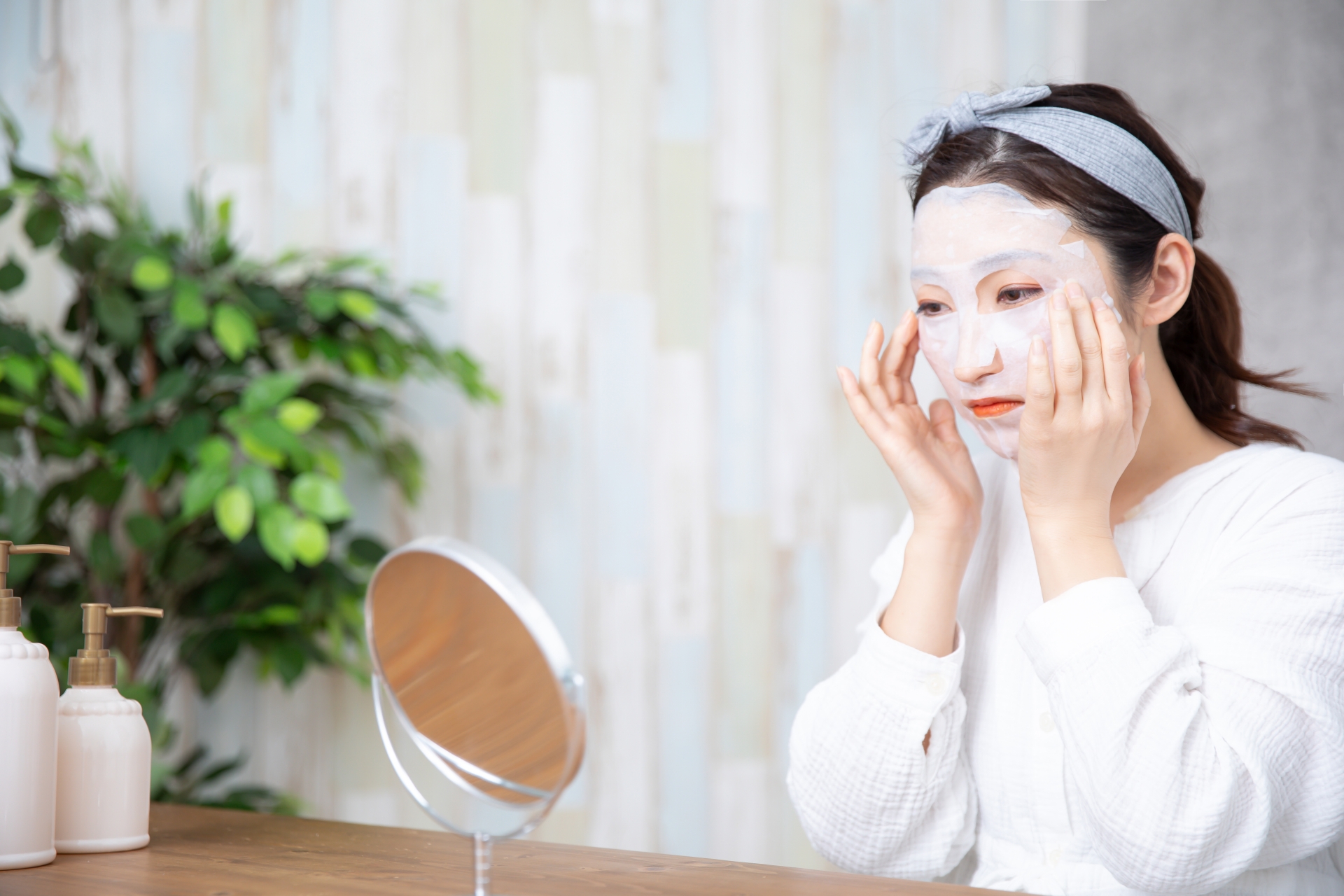 シートマスクを毎日使う効果はある？正しい頻度と肌質別の使い方を徹底解説│美容情報サイト Beauty Web(ビューティーウェブ)