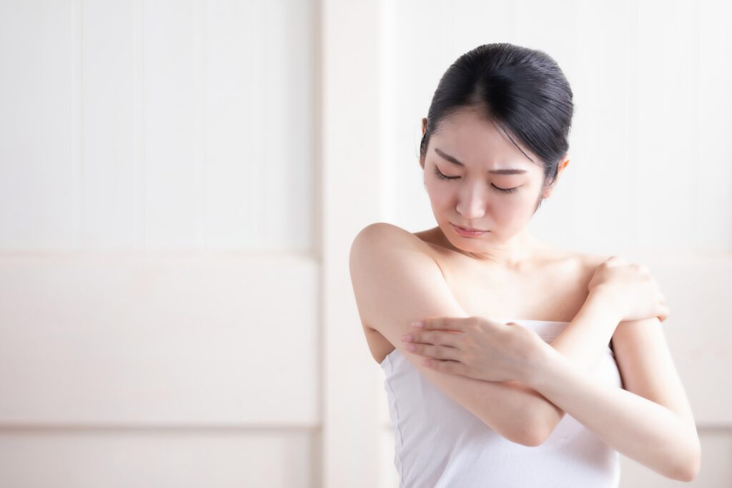 体の乾燥とかゆみの原因とは？30代女性のための正しいケアと改善方法│美容情報サイト Beauty Web(ビューティーウェブ)