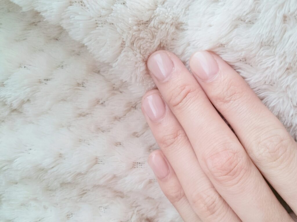 初心者でも失敗しない！マニキュアのおすすめ色と選び方【これだけ見ればOK】│美容情報サイト Beauty Web(ビューティーウェブ)