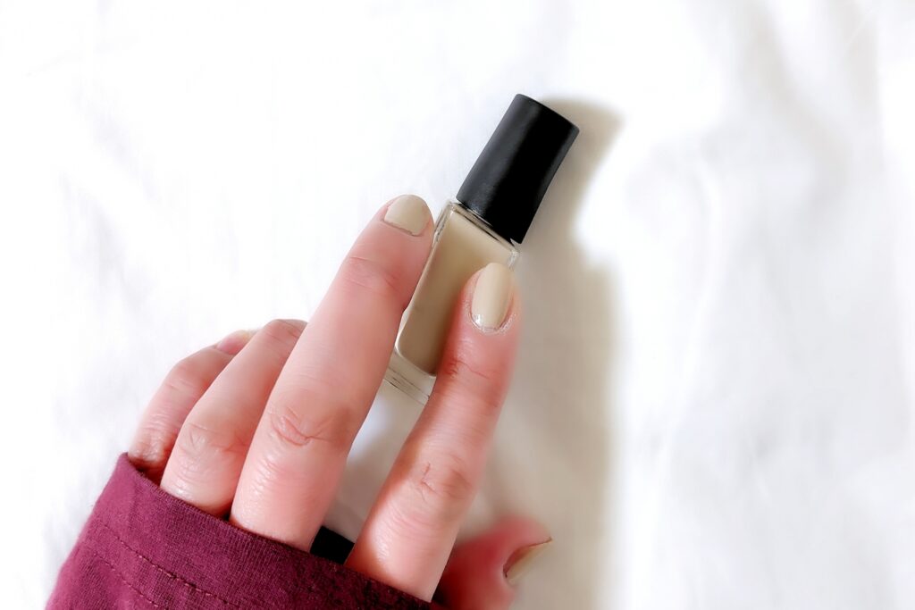 初心者でも失敗しない！マニキュアのおすすめ色と選び方【これだけ見ればOK】│美容情報サイト Beauty Web(ビューティーウェブ)