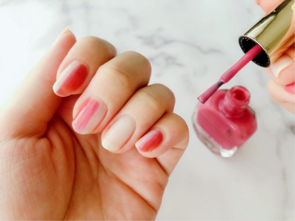 初心者でも失敗しない！マニキュアのおすすめ色と選び方【これだけ見ればOK】│美容情報サイト Beauty Web(ビューティーウェブ)