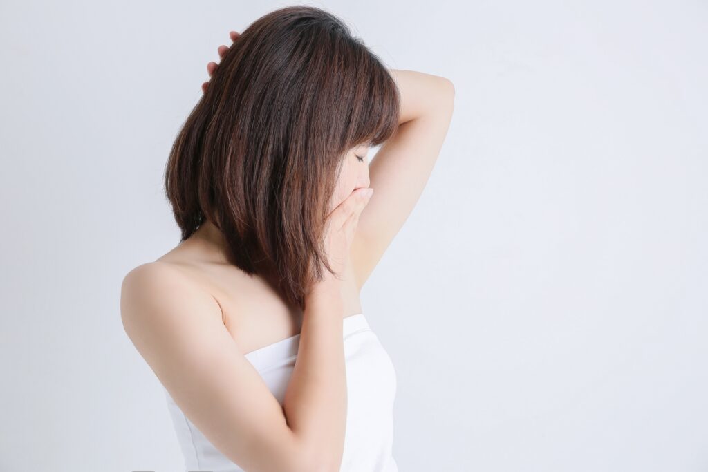 汗の臭い対策を女性向けに解説！原因と外出先でもできるケア方法│美容情報サイト Beauty Web(ビューティーウェブ)