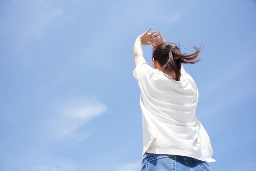 大人の深爪の治し方とは？原因と爪を伸ばすためのネイルケア方法を解説│美容情報サイト Beauty Web(ビューティーウェブ)
