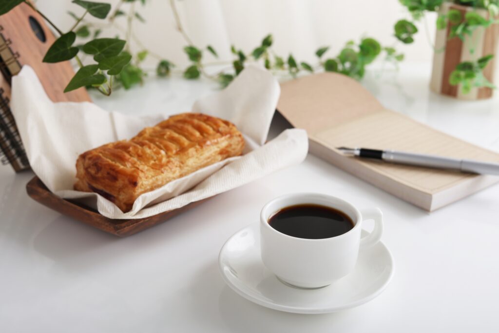 間食がやめられない原因と対策！我慢だけに頼らない整え方を解説│美容情報サイト Beauty Web(ビューティーウェブ)