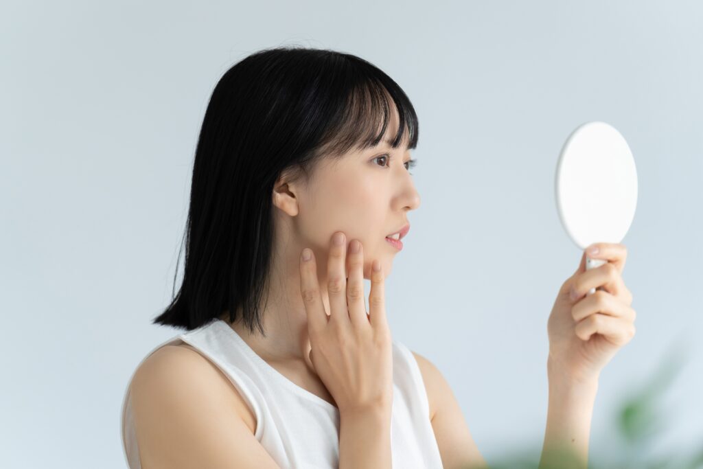 保湿しても顔が乾燥するあなたへ｜顔が乾燥する原因とは？│美容情報サイト Beauty Web(ビューティーウェブ)