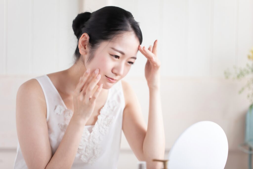 保湿しても顔が乾燥するあなたへ｜顔が乾燥する原因とは？│美容情報サイト Beauty Web(ビューティーウェブ)