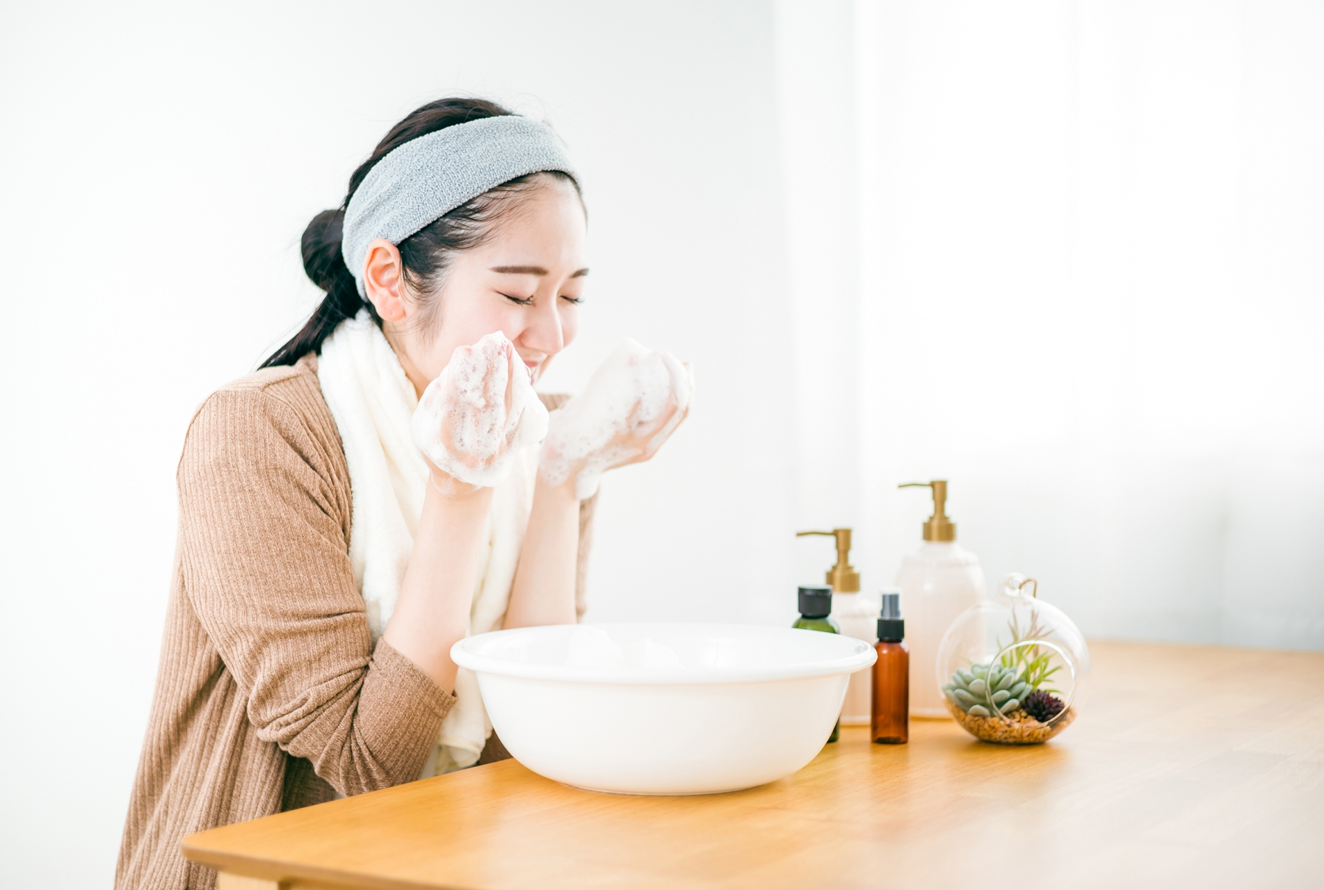 敏感肌向け：クレンジングの選び方と肌への負担を抑える方法│美容情報サイト Beauty Web(ビューティーウェブ)