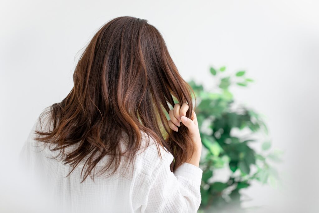紫外線による髪のダメージを防ぐために知っておきたい原因とケア方法│美容情報サイト Beauty Web(ビューティーウェブ)
